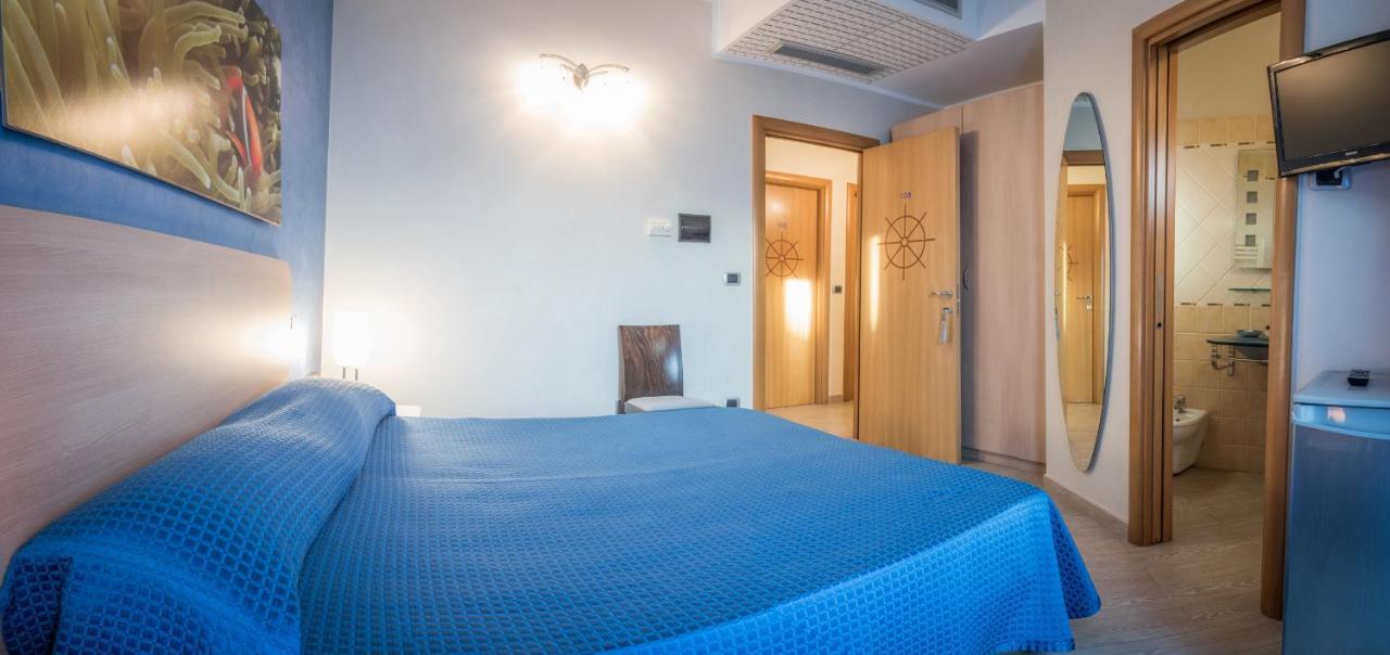 Hotel Mirage Torre Santa Sabina Pokój zdjęcie